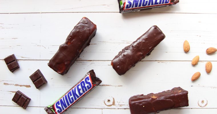HEALTHY HOMEMADE ALTERNATIVE FOR SNICKERS