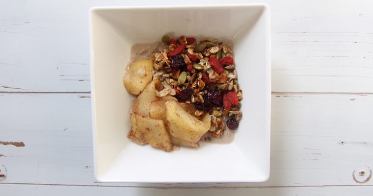 OATMEAL WITH BAKED APPLES AND GRANOLA