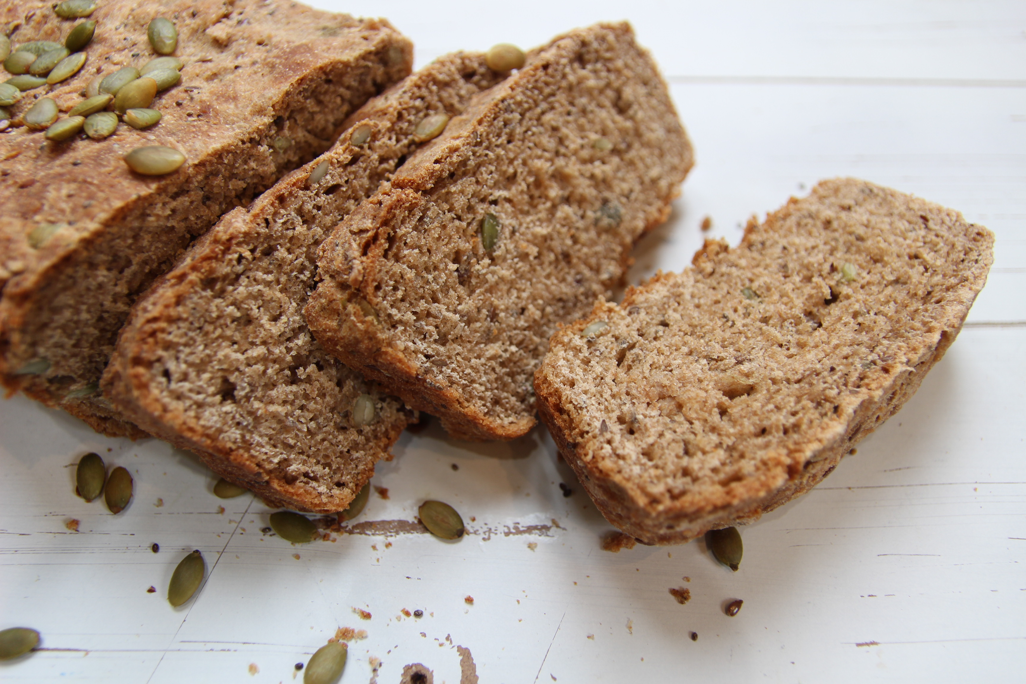 BREAD WITH SEEDS