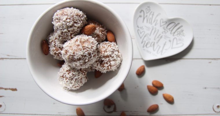 COCOA – COCONUT BALLS