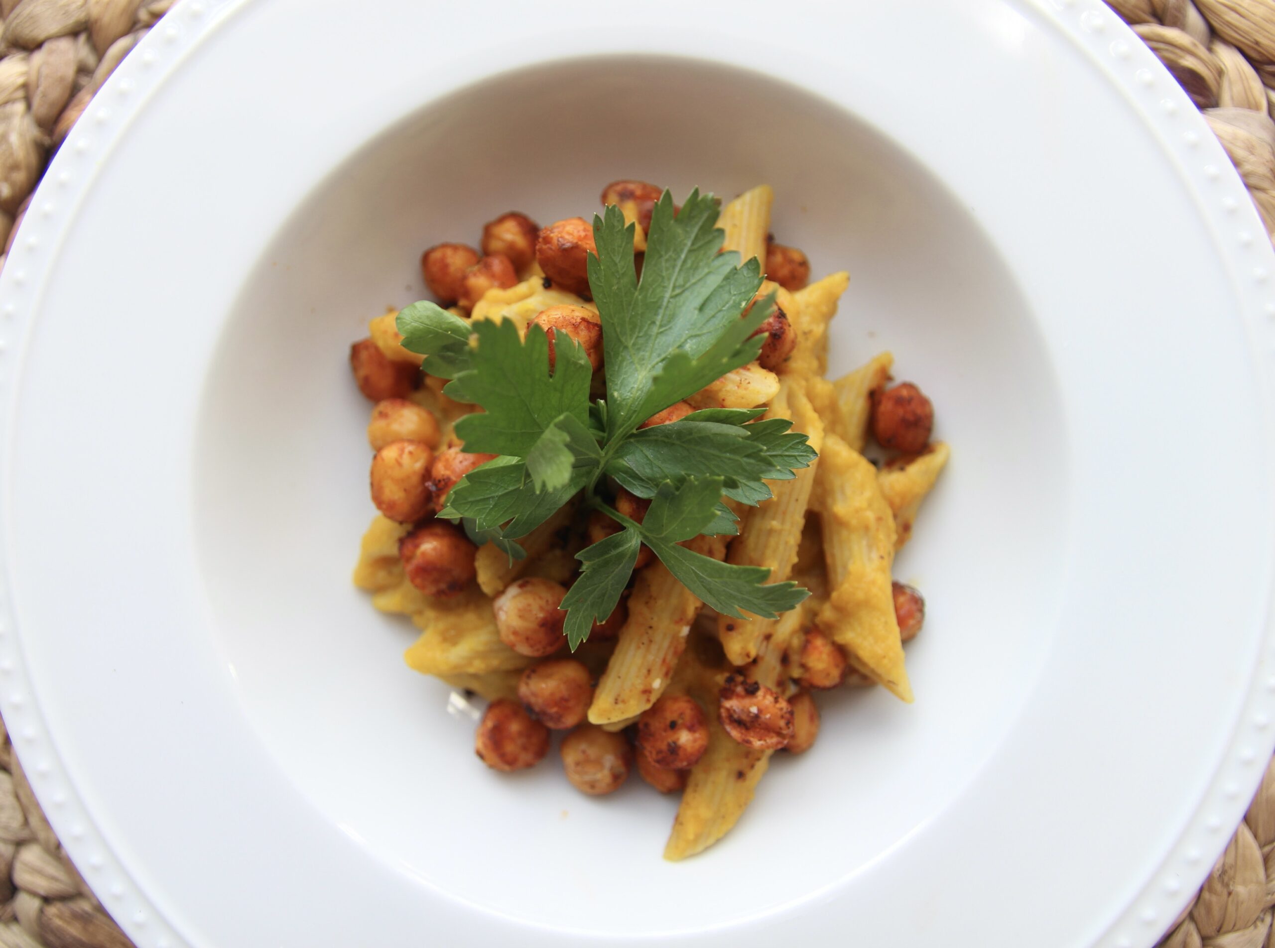 PENNE PASTA WITH PUMPKIN SAUCE AND CRISPY CHICKPEAS